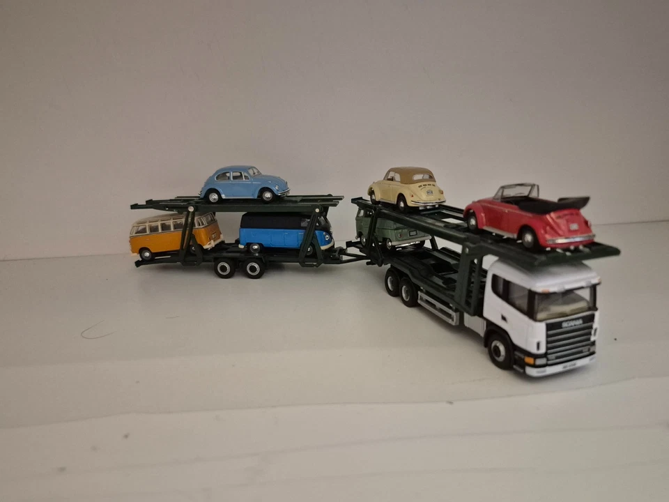Autotransporter mit VW Käfer und VW Bus als Ladung in 1:72 von Schuco - Bild 2 von 4