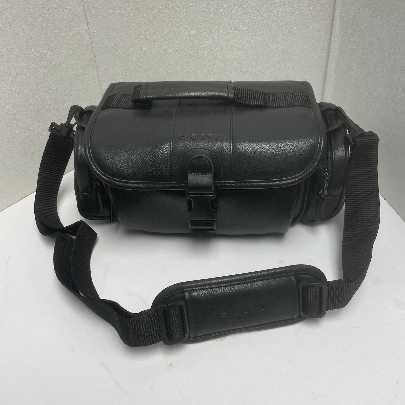 Video Leather Shoulder Strap Pocket Black