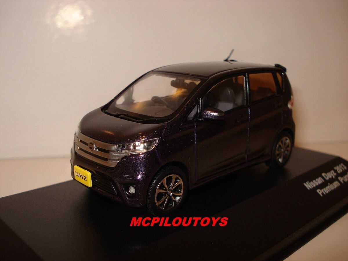 J-Collection JC304 - Nissan Dayz Premium Purple 2013 1/43 J-Collection JC304 - Nissan Dayz Premium Purple 2013 1/43