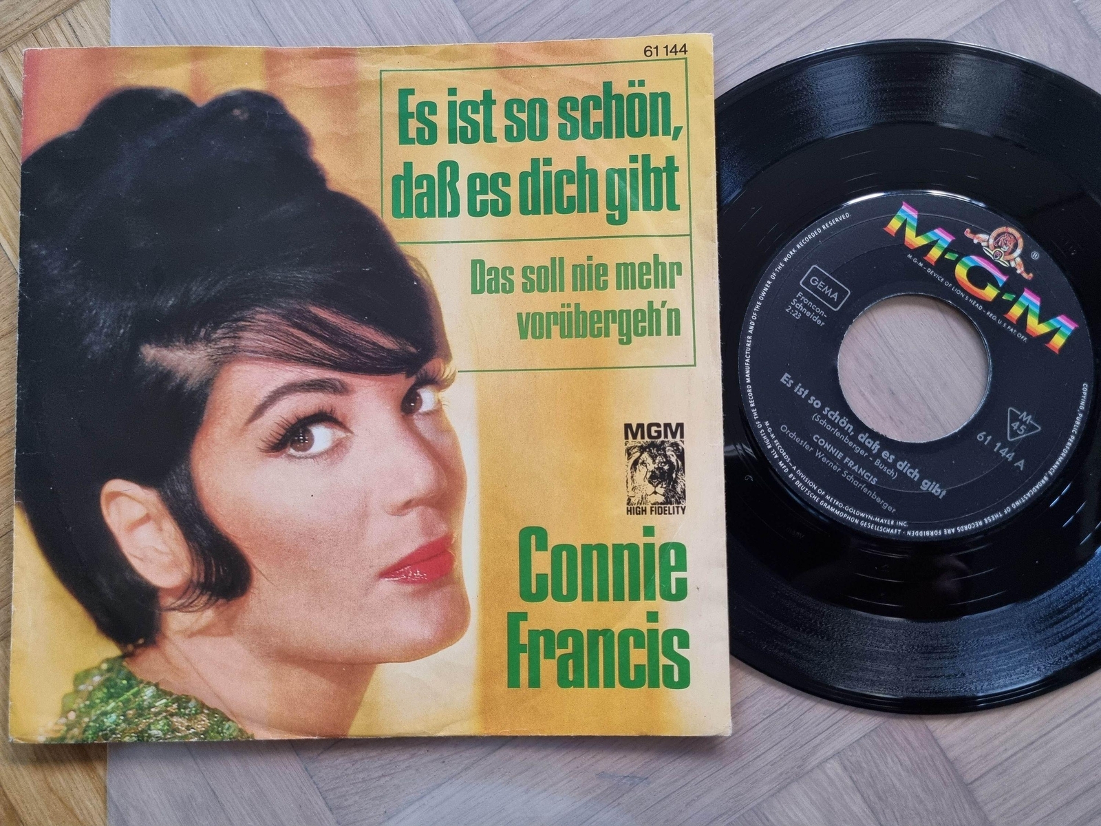 7"" Single Connie Francis - Es ist so schön, dass es dich gibt Vinyl Germany