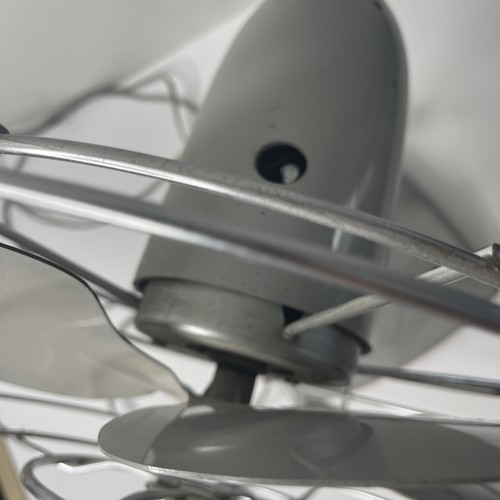 Vintage 1950s GE General Electric Oscillating Fan F11S107 **Working** - Picture 9 of 12