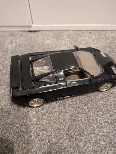 1:18 Burago Bugatti EB 110 1991 Racing Black Diecast Model Car - Picture 11 of 14