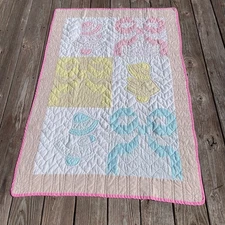 Handmade Baby Crib Quilt Bonnets Bows Pastels Multicolor Cotton 35x50 Blanket