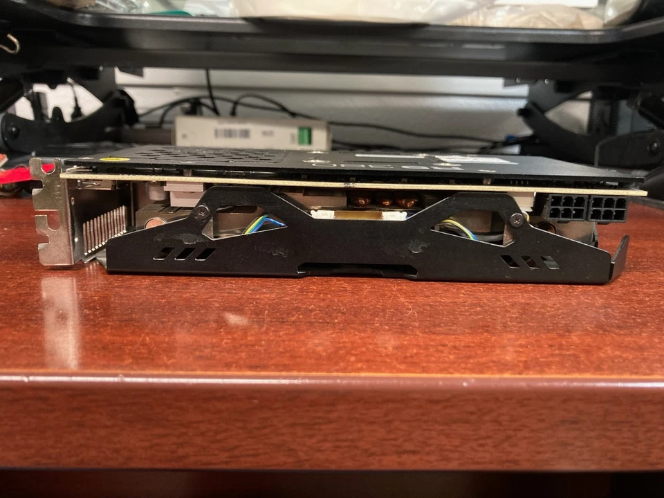 VISIONTEK VT R9 380 PCIE 2GB D/D/H/DP Graphics Card - Image 4 of 4