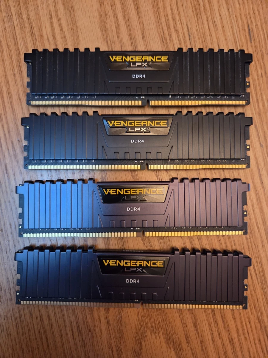 メモリー DDR4 16GB (2x8GB) Corsair Memoria DDR4 Corsair 16Gb (2x8Gb) 3600 MHz Vengeance RGB PRO White