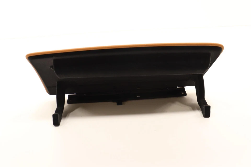 BMW 740I 2017 puerta guantera Foto 3 de 4