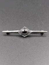 Vtg Sterling Silver Faceted Oval Red Glass & Marcasite 925 Bar Pin Brooch - 2.5g
