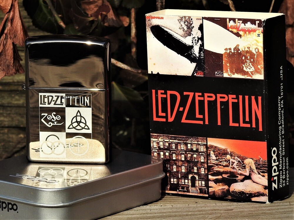 Zippo Lighter - Led Zeppelin - IV - ZoSo Symbols - Robert Plant Zippo Lighter - Led Zeppelin - IV - ZoSo Symbols - Robert Plant