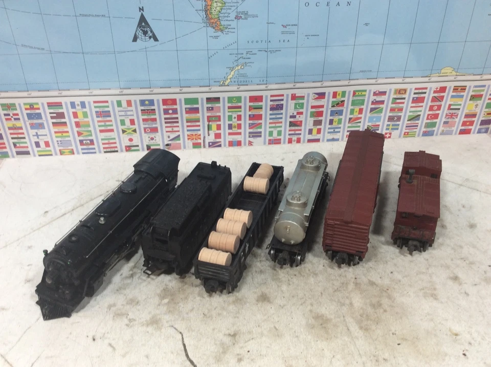 Lionel Train SET 2201WS -  685  Steam Engine  4 Freight Cars O Gauge / 027 - Image 2 of 4