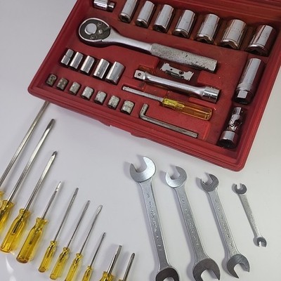 Vintage Fleet Tools 1/2'' Drive Ratchet Socket Set W/ Wrenches & Screwdrivers SAE