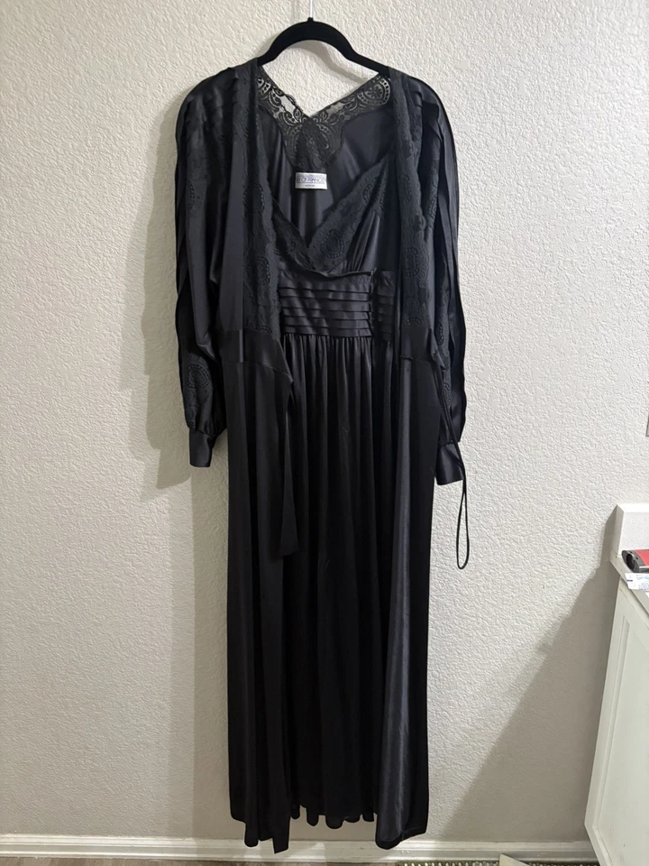 Conjunto de bata y camisón vintage Lily of France negro talla mediana Foto 2 de 4