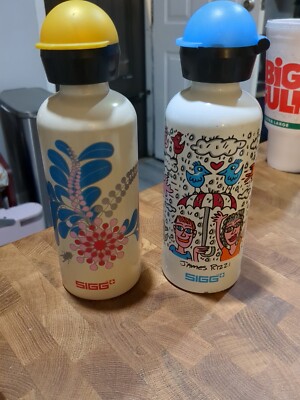 Sigg JAMES RIZZI ART & FLORAL DESIGN ALUMINUM WATER BOTTLES LOT OF 2