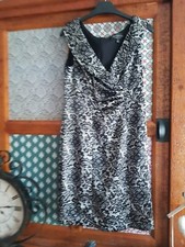 dress size 6. connected. apparent.sale.