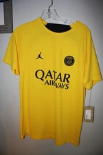 2023 Nike New With Tags PSG Soccer Jersey pre match Size Mens medium authentic