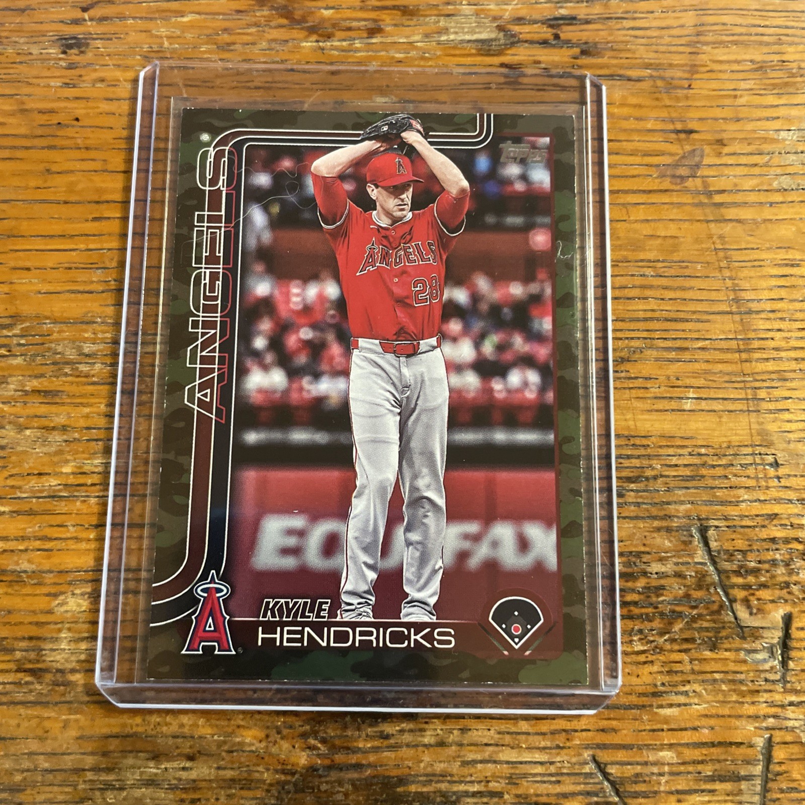 2025 Topps Update Series Kyle Hendricks #US136 Memorial Day Camo /25