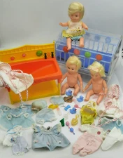 Deluxe Reading SUZY CUTE Mixed Lot  Dolls, Crib, Bath & Accessories VTG 1964
