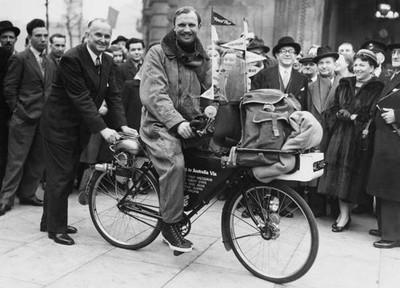 Peter Lee Warner setting off from Australia House London at start - Old Photo