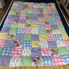 Vintage Patchwork Quilt Floral Pastel Gingham Puff Pom-Pom Blanket 52x73