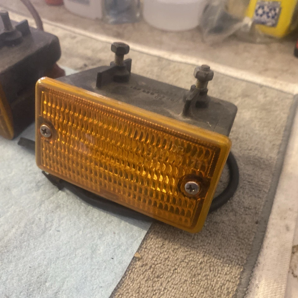 Señal de giro Mercedes Benz R107 C107 1078200320 1078200420 (par) original OEM Foto 2 de 4