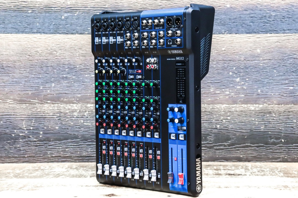 Yamaha MG12 Mixing Console 12-Channel 6 Mic/12 Line Input
