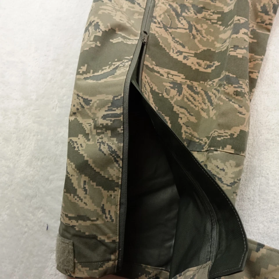 Pantalones Propper Grandes Camuflaje Gore Tex USAF APECS NIR Impermeables Militares Foto 2 de 4
