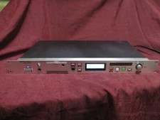 MARANTZ PROFESSIONAL PMD560 RACKMOUNT SOLID S...