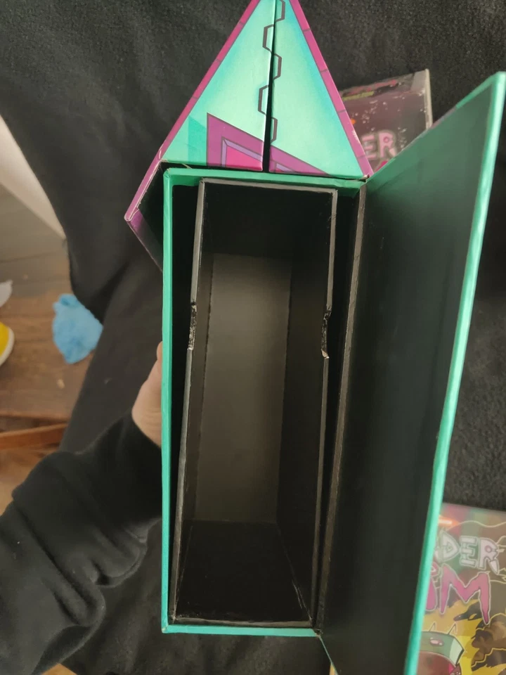 INVADER ZIM HOUSE BOX SET GIR PIGGY OF DOOM COMPLETE DVD SET - Image 4 of 4