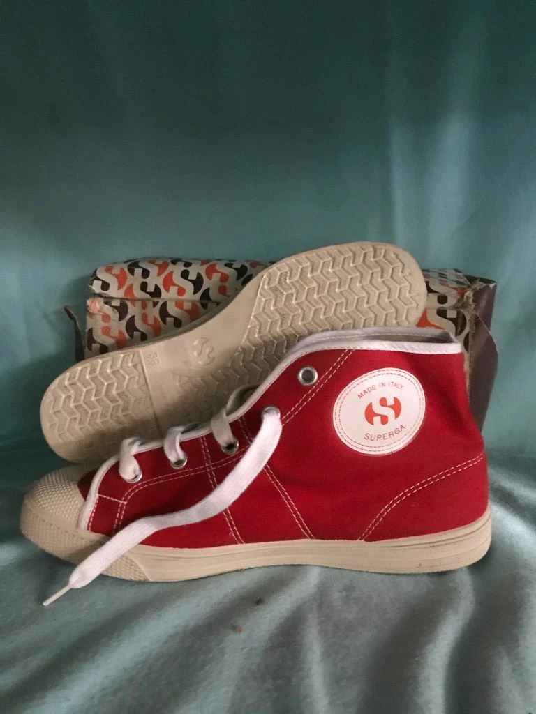 Superga alte outlet rosse