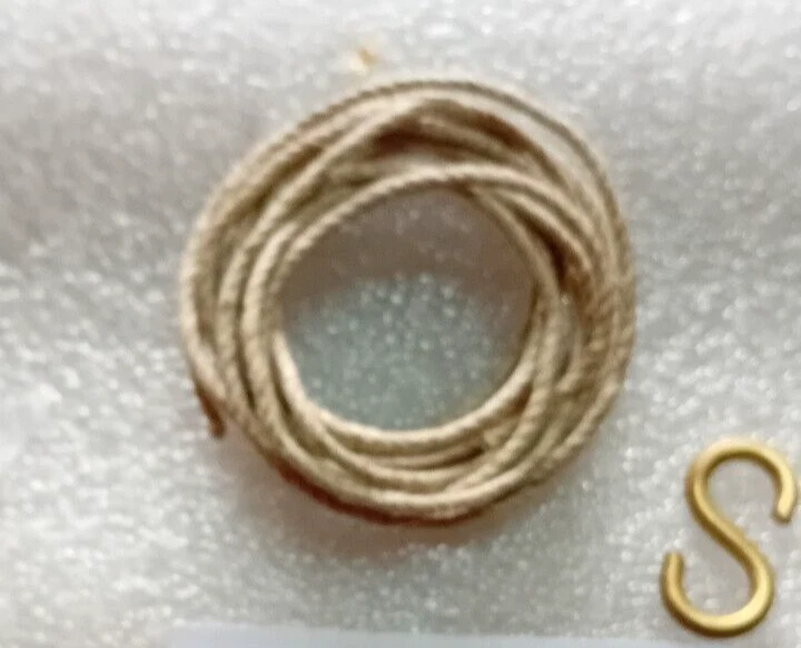 ANCIENNE CLE ,CLEF A MANIVELLE DE COMTOISE carre de 5 mm EUR 8,00 - FR