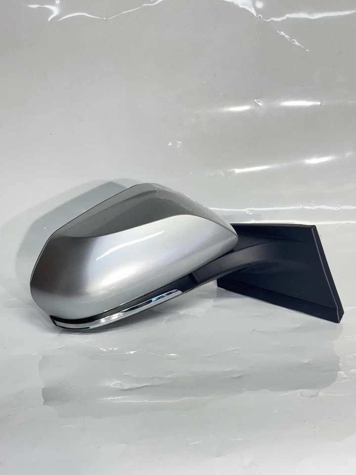 Espejo retrovisor lateral eléctrico plegable Toyota Prius 2016-2022 Foto 2 de 4