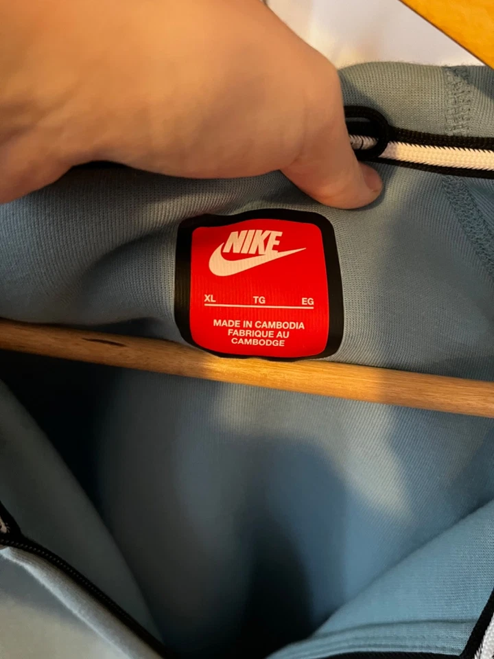 NIKE Tech Fleece Windrunner FB7921-484 Hoodie Jacket Blue - XL - Zip Pockets - Image 4 of 4