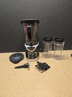 Ninja Kitchen System Set Frullatore a Impulsi BL201 Nero 12 Pezzi Testato E Funzionante