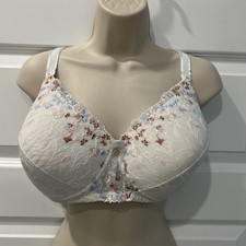 NEW Amoena "Daydream" Ivory 44795 Non-Wire, Molded Cup Pocketd Mastectomy Bra