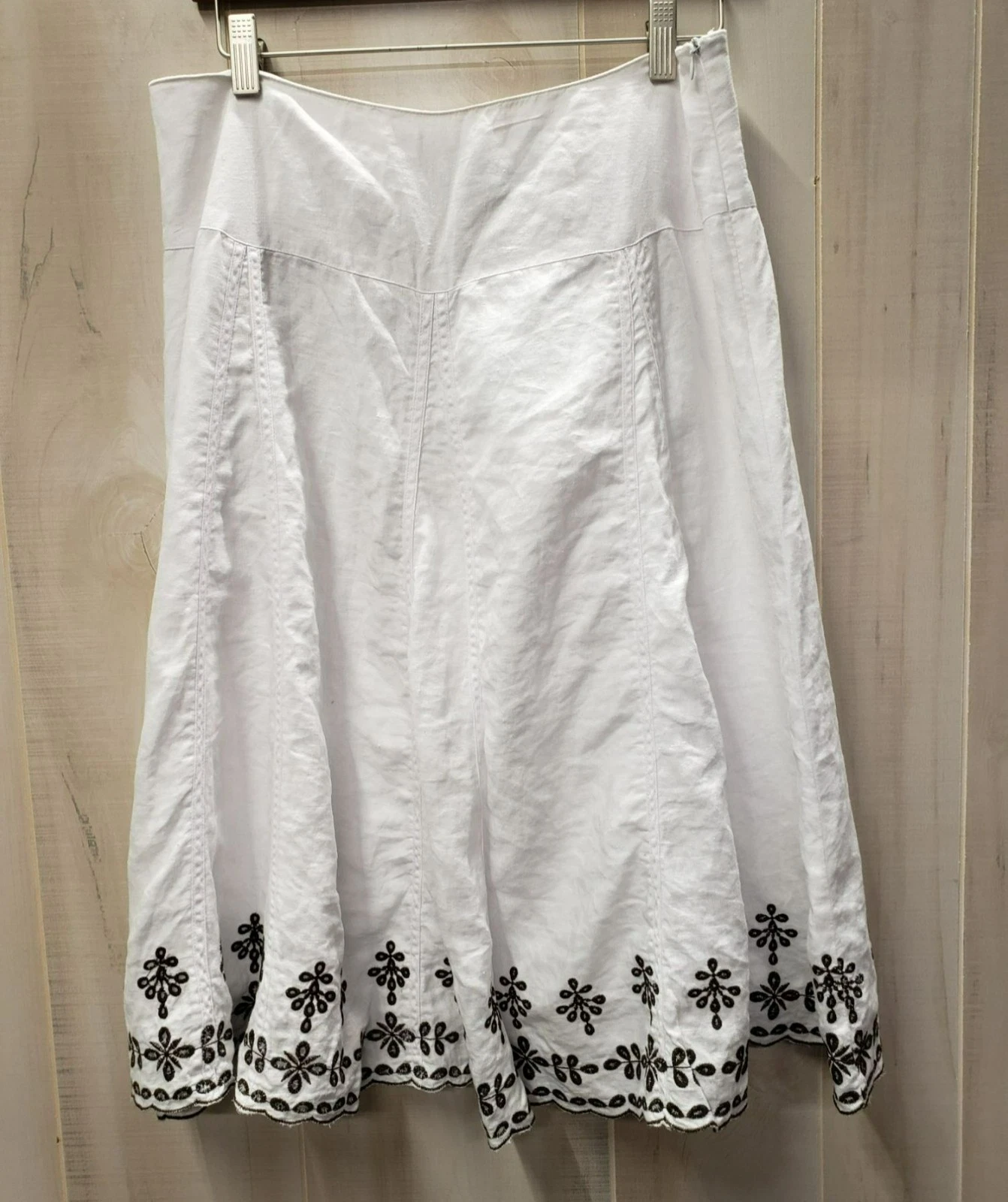 Ecologie 100% Linen Skirt, White w brown eyelet trim, Size 8, side zip, lined