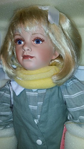 Treasury Collectible Paradise Galleries Doll ~ Katie ~ Ltd NRFB - Bild 4 von 12
