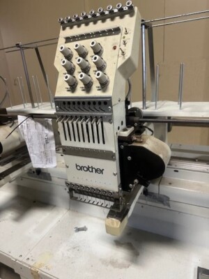 Machine à coudre industrielle Brother BAS 326G, 1 an de garantie