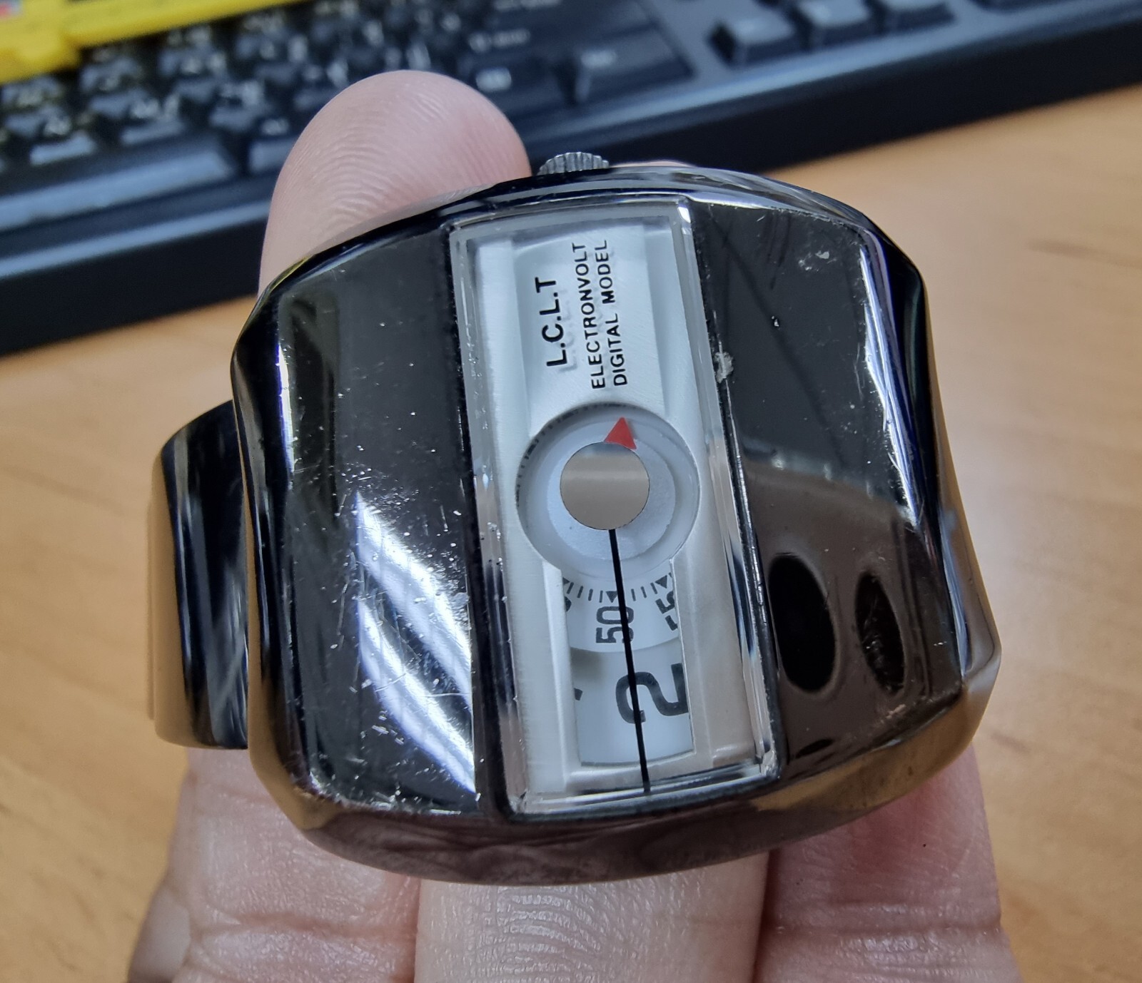 L.C.L.T electronvolt Digital Model Jumping Hour  … - image 3