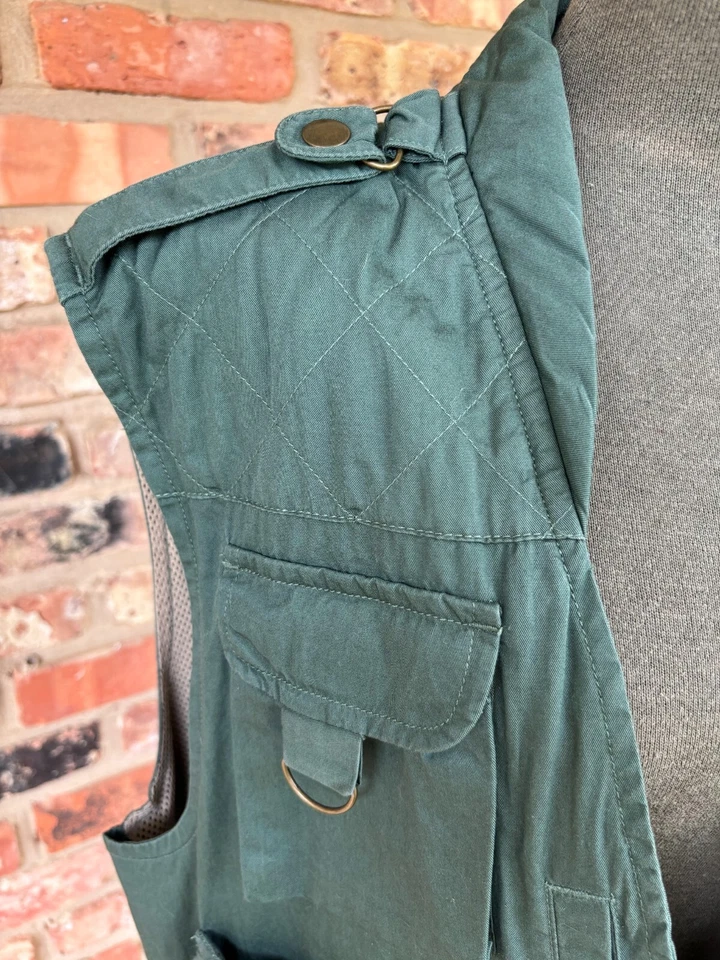 Men's Woolrich Dove Hunting Fishing  Vest Medium Zip Front Pockets Green SMALL - Image 3 of 4