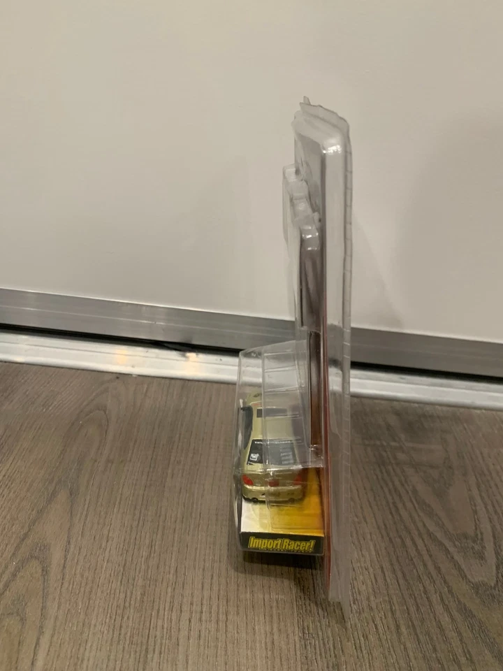 Jada Toys Import Racer! Lexus GS430 Gold (Wave 7, #063) 1:64 - Image 4 of 4