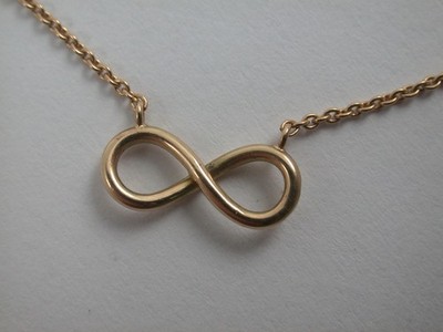 zarte Collier / Kette unendlich Gelbgold