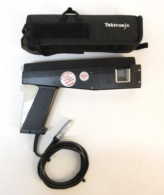 Tektronix TCP303 15MHz, 150A, AC/DC Current Probe