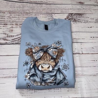 Highland Cow Crewneck Sweatshirt  Size Medium Cute Cow- Casual Comfy  