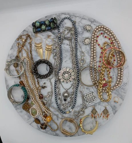 Vintage Costume Jewelry Lot Designer Mix Wearable Reseller Bulk (Lot 3)