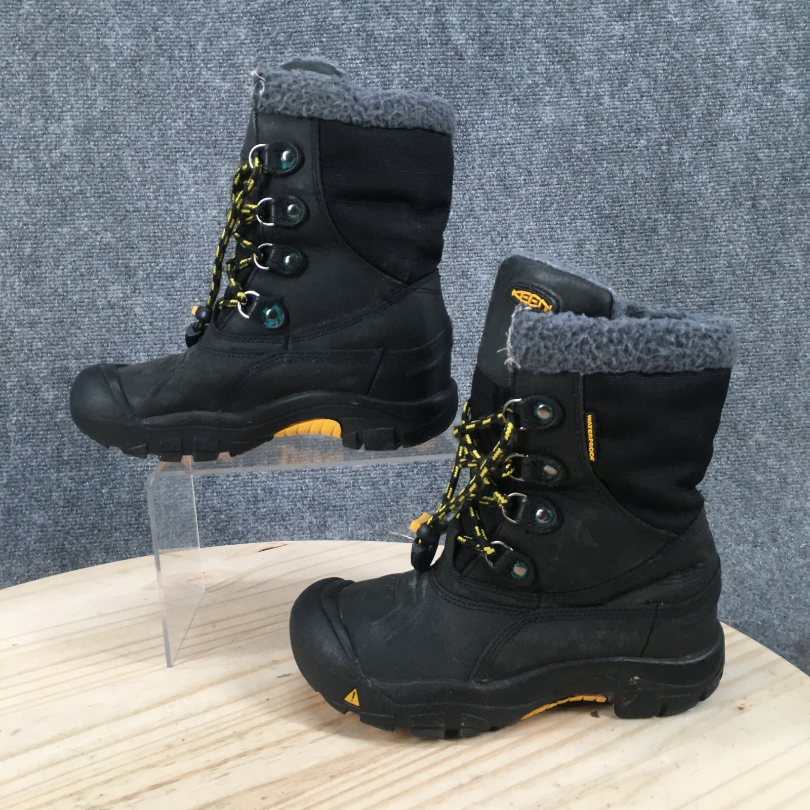 Stivali da trekking impermeabili Keen giovani 1 bacino pelle nera stringati pelliccia sintetica