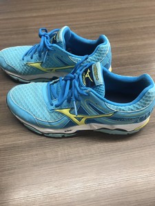 mizuno wave enigma 3 rosa