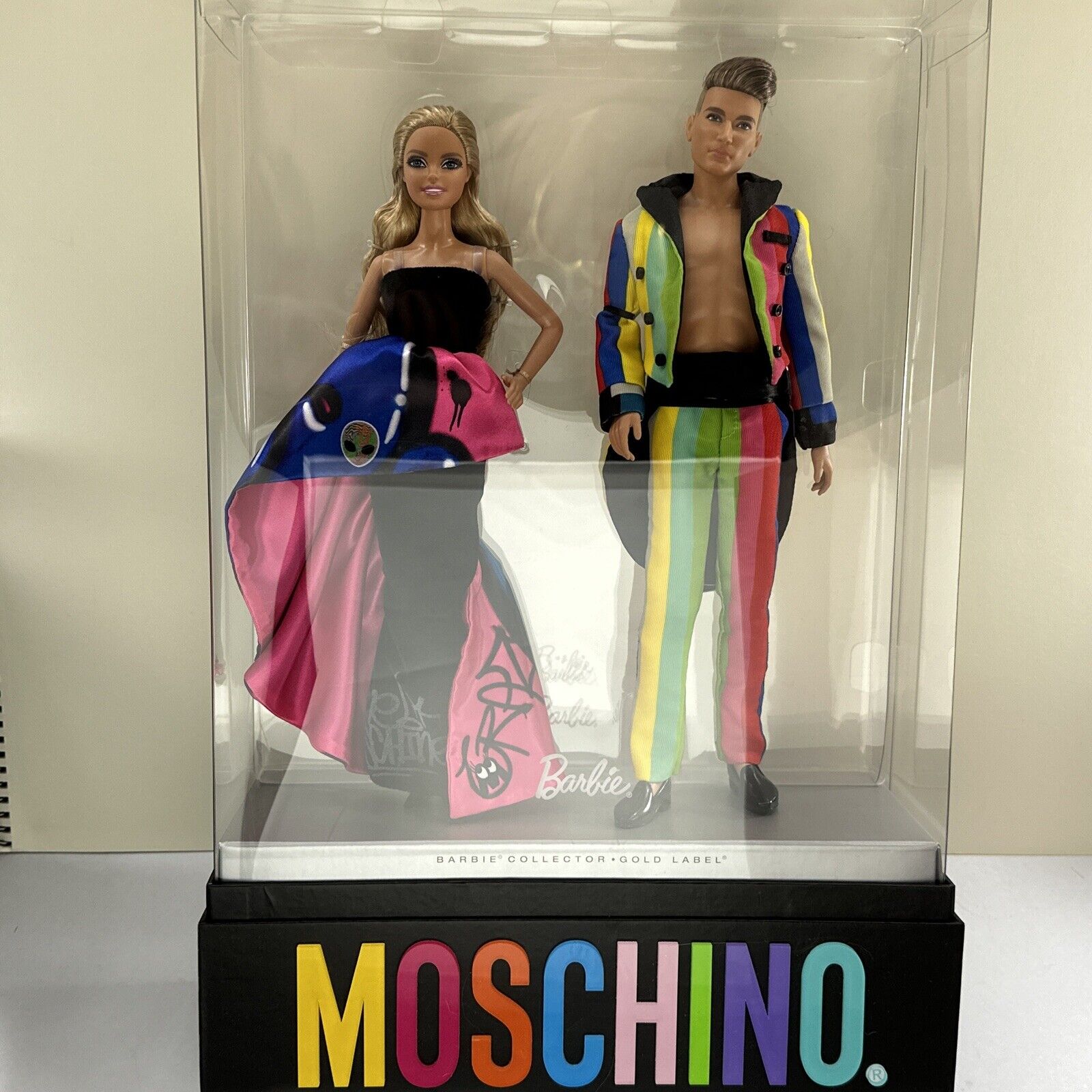 welvaart uitlaat glas DRW81 BARBIE COLLECTOR GOLD LABEL 2016 MOSCHINO BARBIE & KEN GIFTSET (928)  887961346596 | eBay