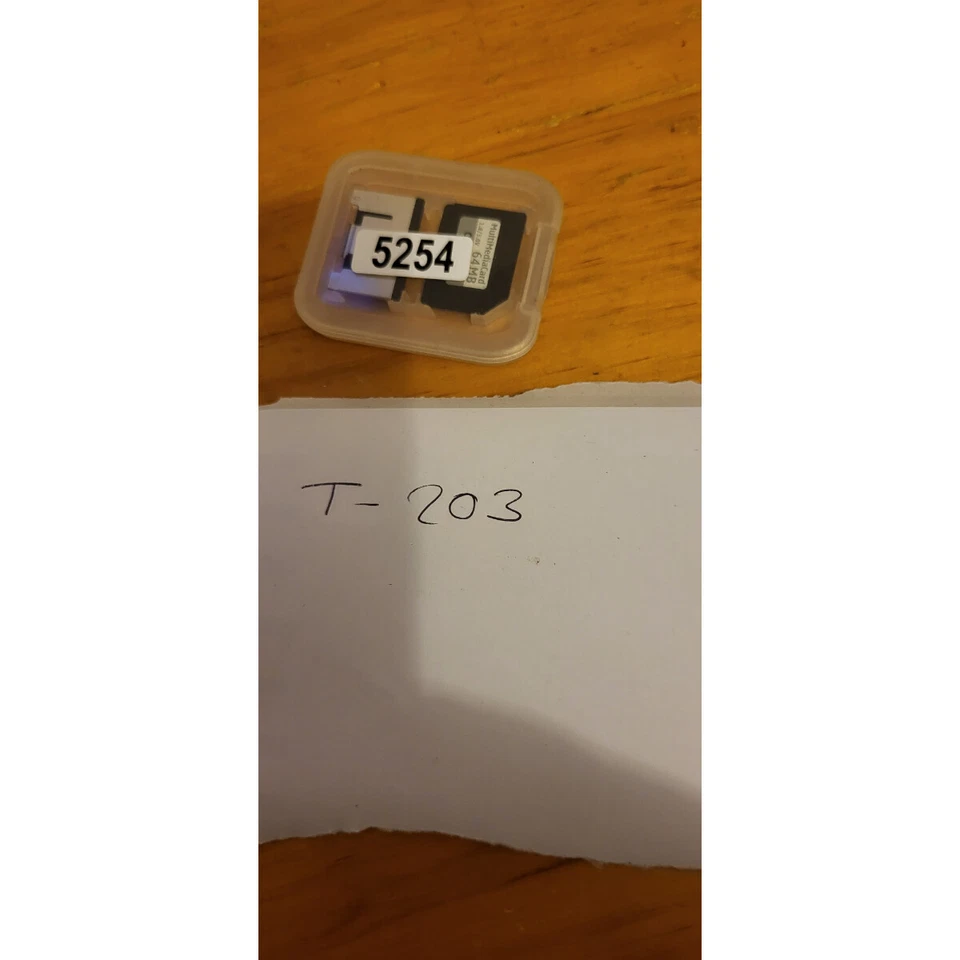 Black 1.8/3.0 Volt 64MB Multimedia Memory Card with Case for Digital Camera - Image 4 of 4