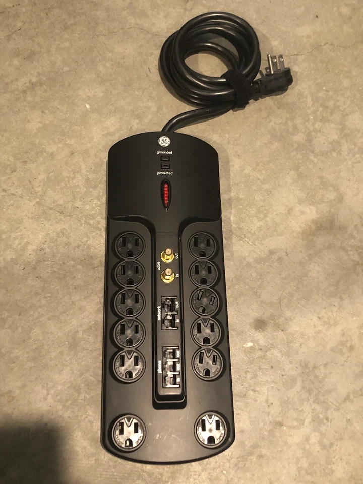 GE Pro Surge Protector 12-Outlets 5-router Plugs, Charge Ports Power Strip - Image 2 of 3