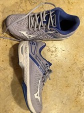 mizuno Ladies 7.5 US tennis clay court/All Court Shoes