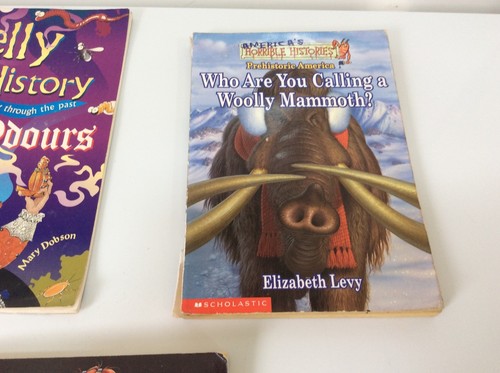 3 HORRIBLE HISTORIES BOOKS.WOOLY MAMMOTH.BLITZED BRITAIN.SMELLY HISTORY - Picture 3 of 4